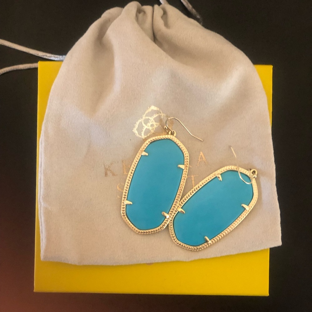 Danielle Kendra Scott